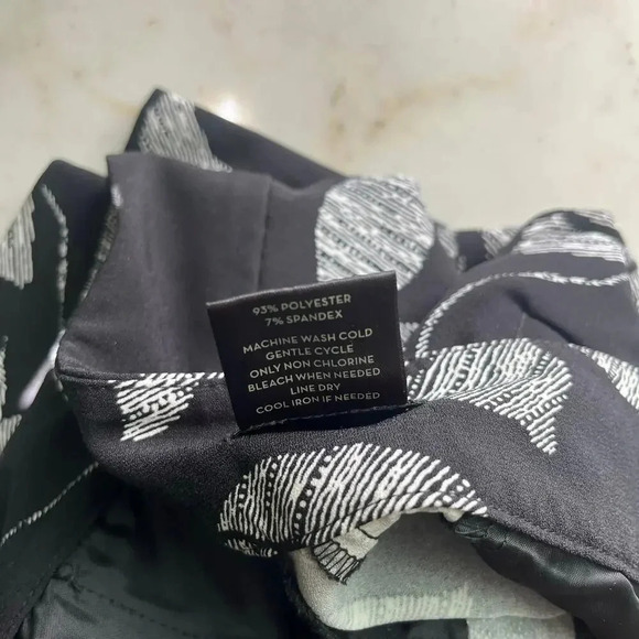 Ann Taylor Dress Shorts Women’s Floral Black and White 6 - Picture 6 of 6